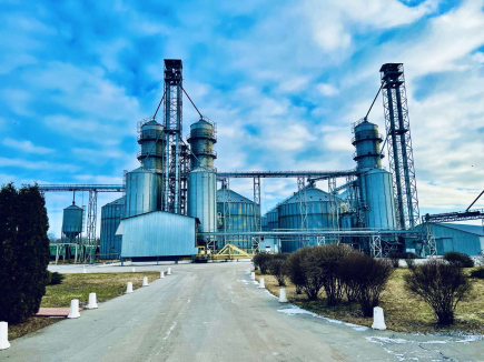 Elevator 130 thousand tons